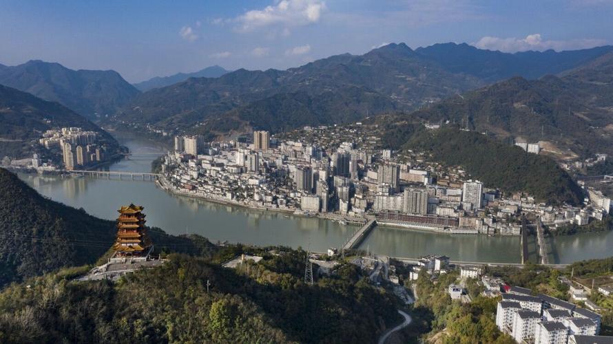 紫阳县为什么那么多的水
