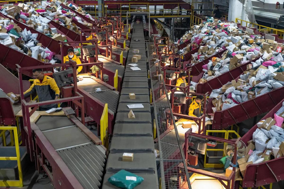 韵达快递郑州分拨中心