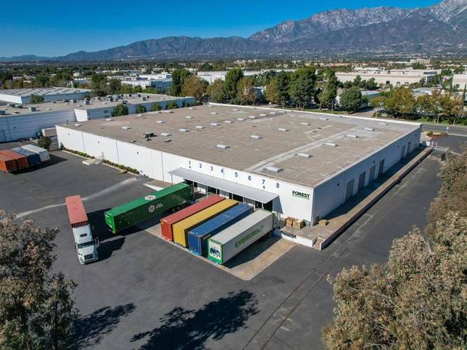 美国亚马逊仓库物流